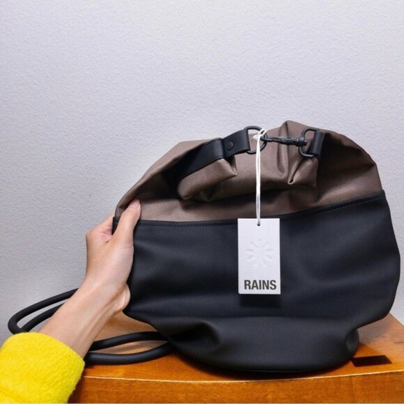 NWT Rains Bucket Sling Mini Bag OS Wood Black Roll Top Backpack Waterproof - Picture 6 of 15